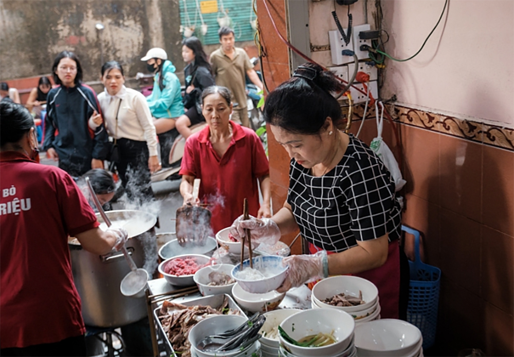 hàng phở Michelin 2