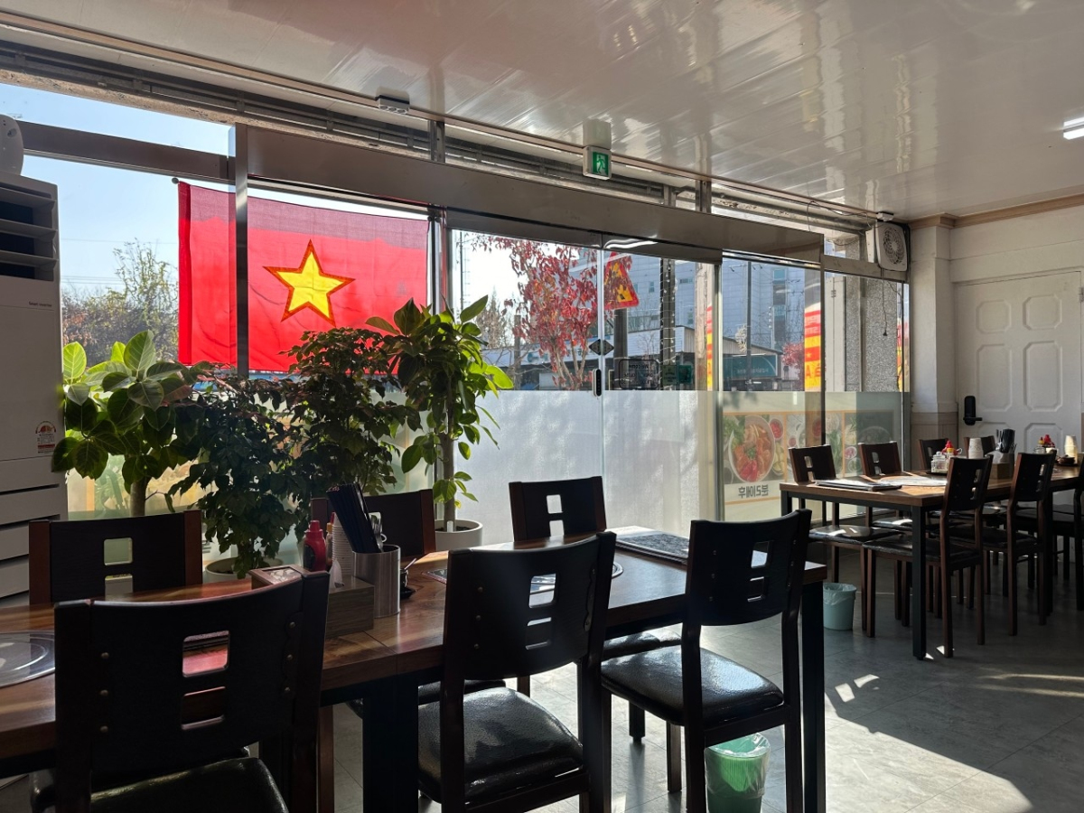 Không gian ấm cúng mang đậm vibe Việt Nam tại HA ANH Pocheon